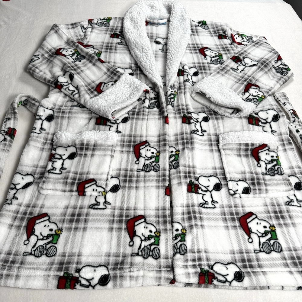 Berkshire Peanuts Womens Fluffy Robe Snoopy Christmas White Fleece Plaid L/XL